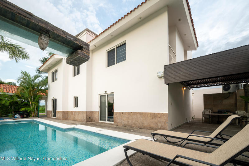 20250818233827855810000000 o