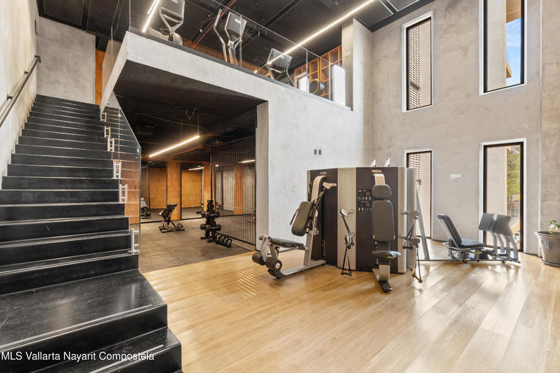 20250919183036097854000000 o