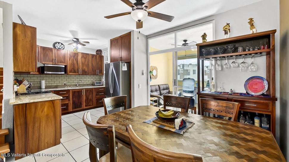 20251206043105853206000000 o