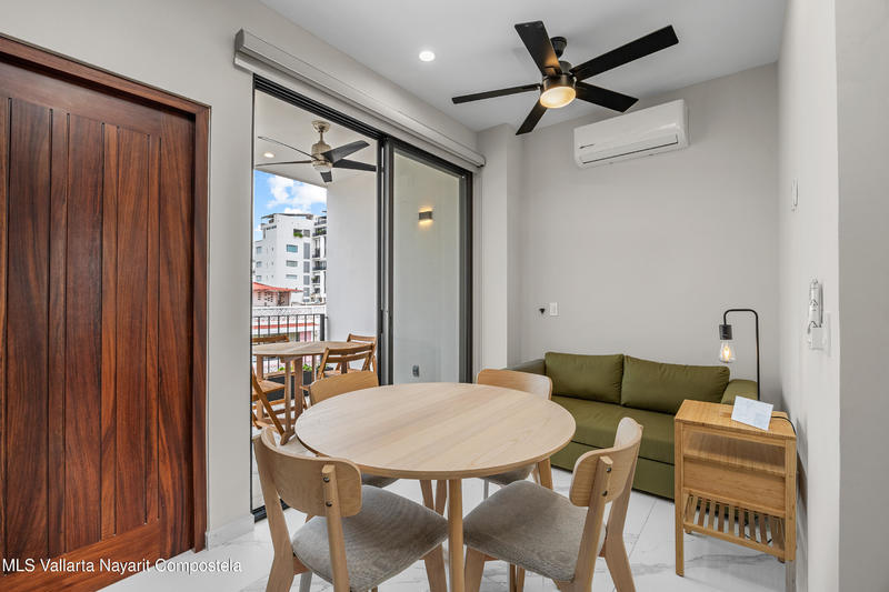 20251024070948119794000000 o