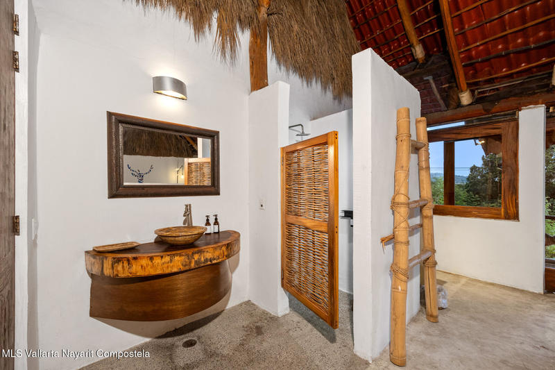 20250924230329066913000000 o