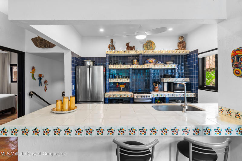 20251017203337763541000000 o