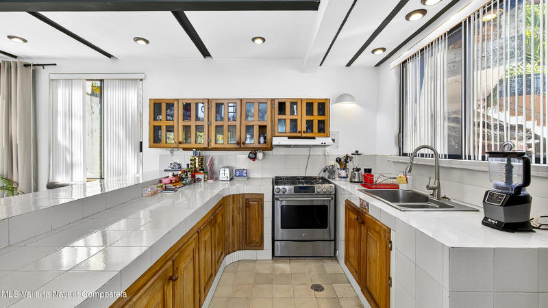 20251030045547296555000000 o