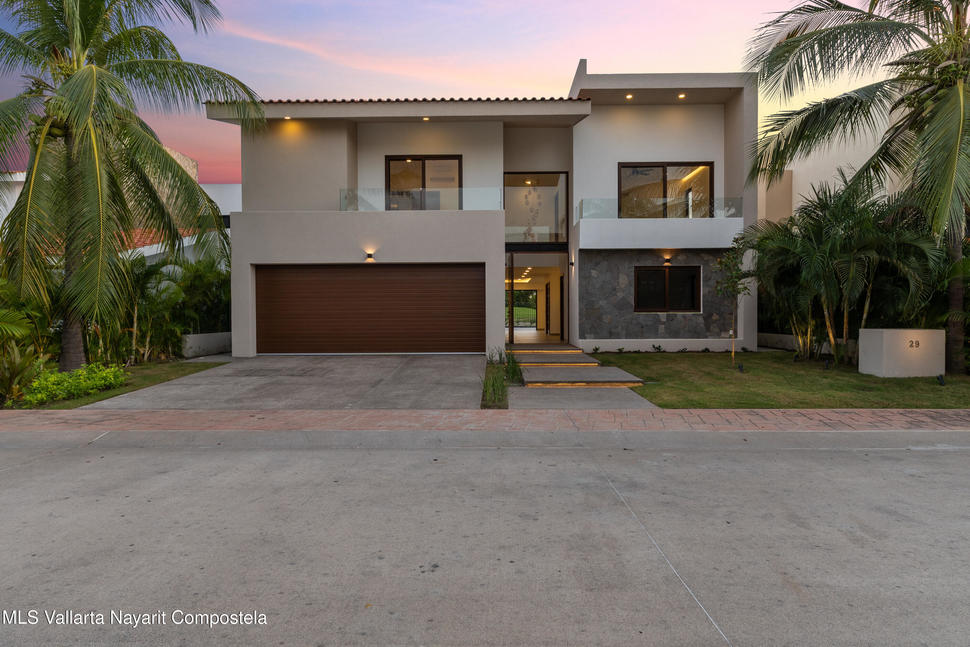 20251027224402352221000000 o