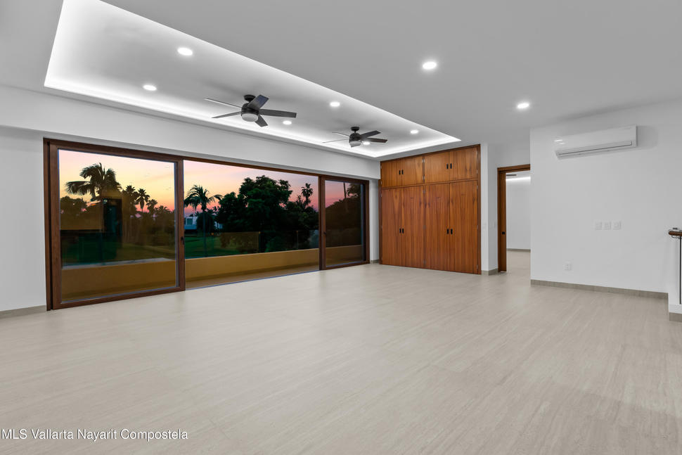 20251027230703498701000000 o