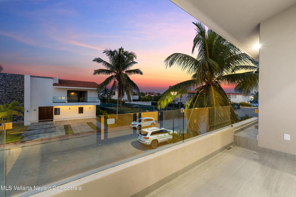 20251028044018535483000000 o