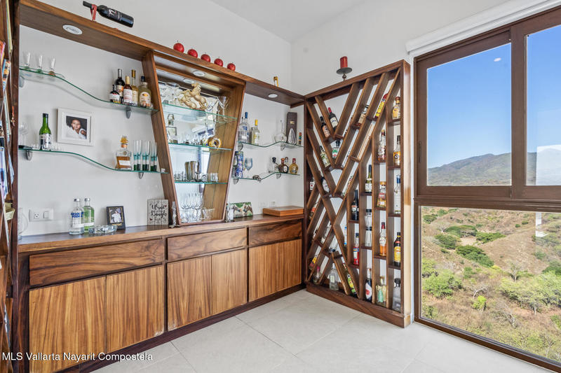 20251216170538233374000000 o