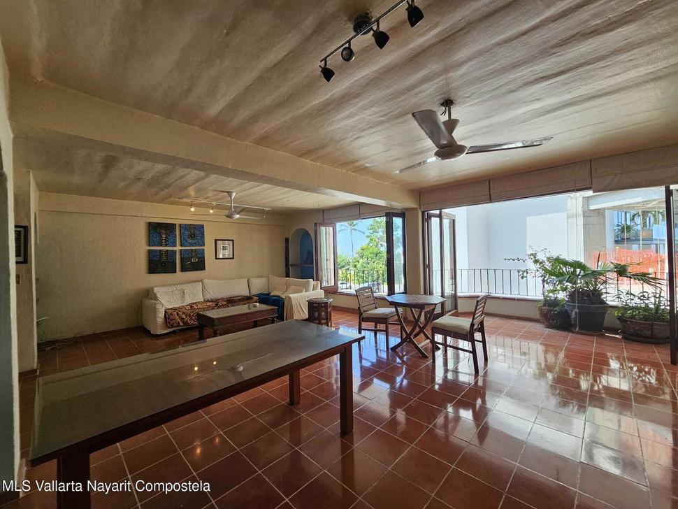 20251204024244113113000000 o