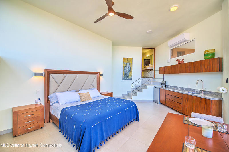 20251028045441770383000000 o