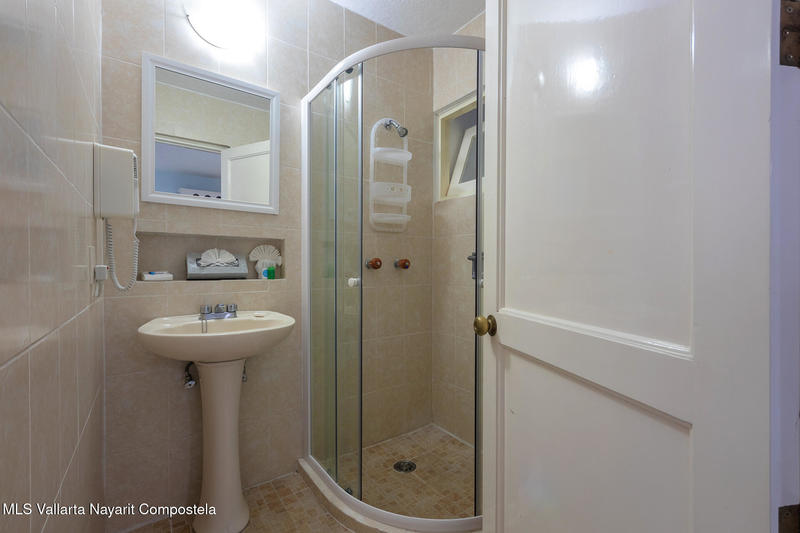 20251010210012913069000000 o