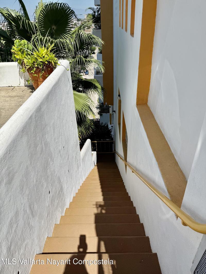 20251027180110872619000000 o