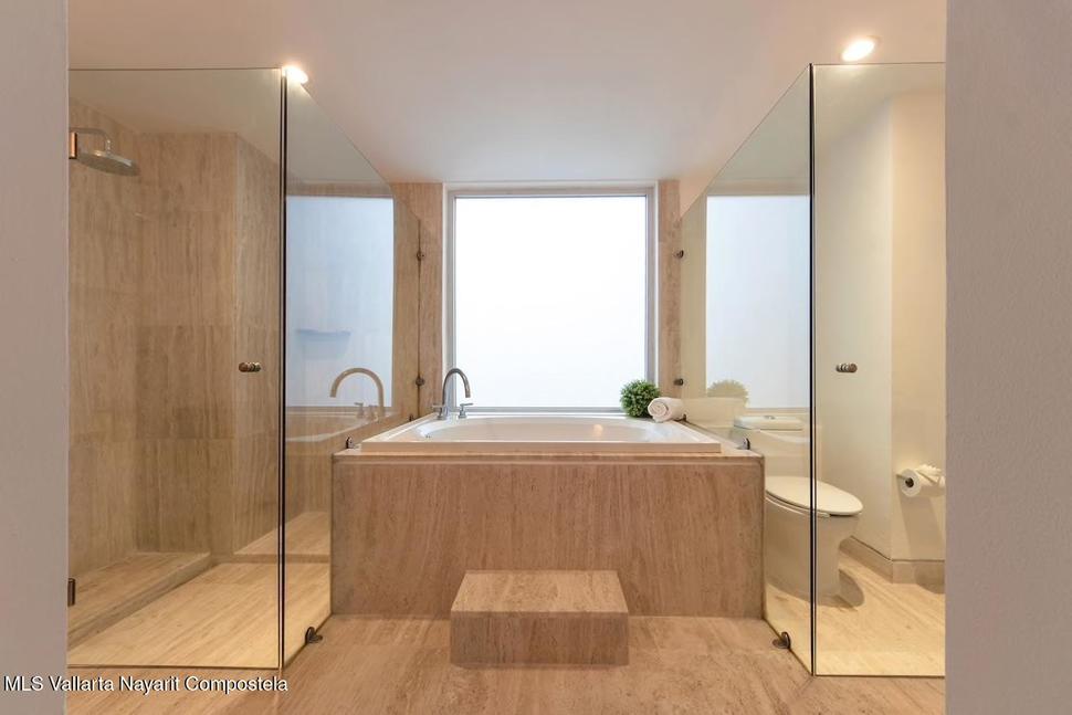 20251107023045644493000000 o