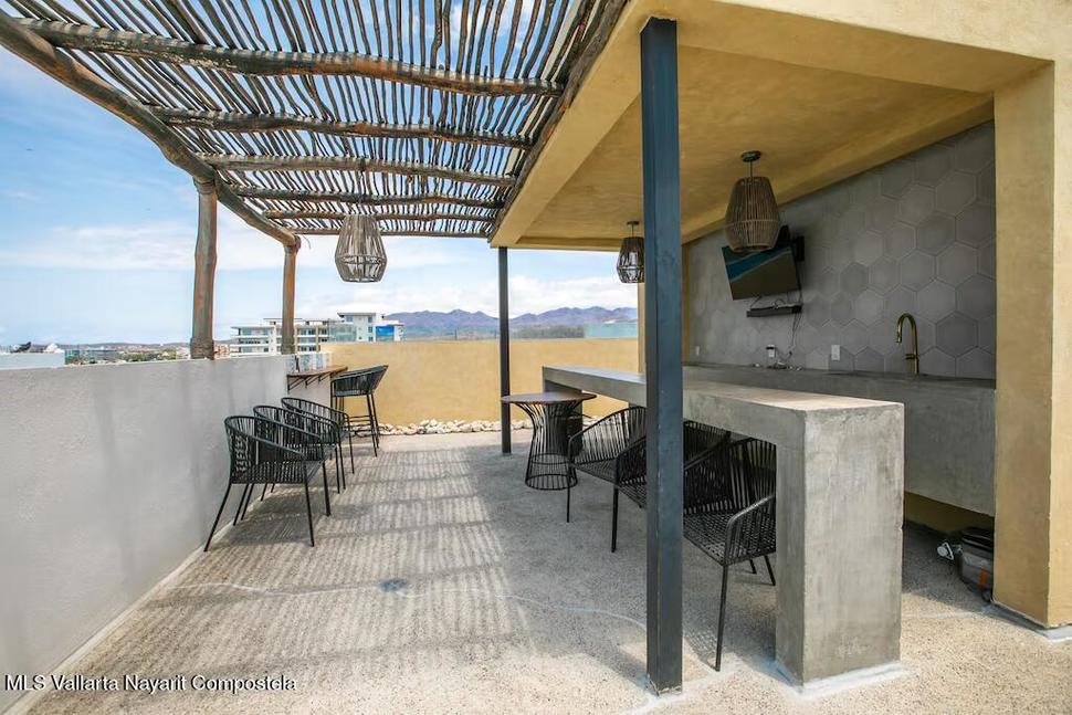 20251211191925460651000000 o