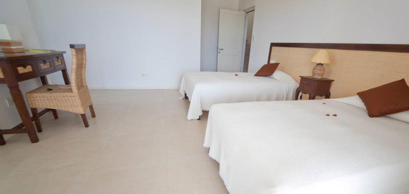Antigua villa 13 16