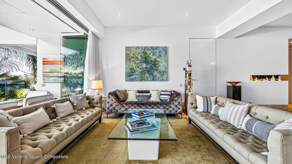 20251119212522811814000000 o