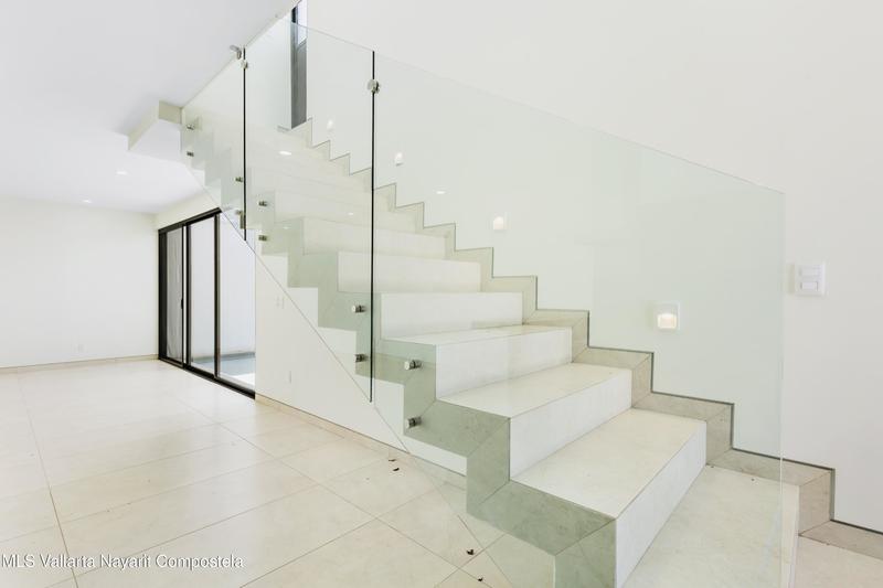 20251222200632602564000000 o