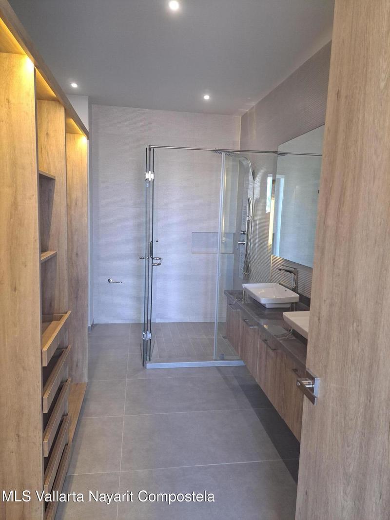 20251213060454381375000000 o