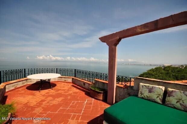 20251110211122152913000000 o