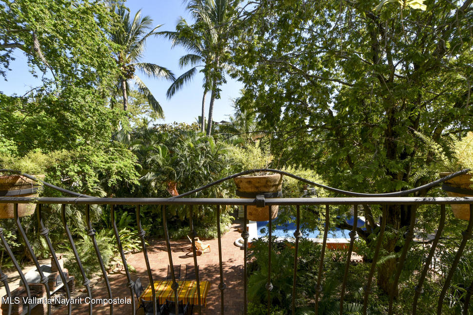 20251221202436108415000000 o