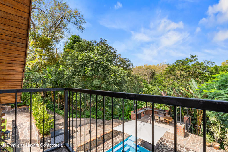 20251215234255895597000000 o