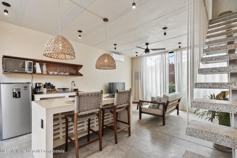 20251010180451429575000000 o