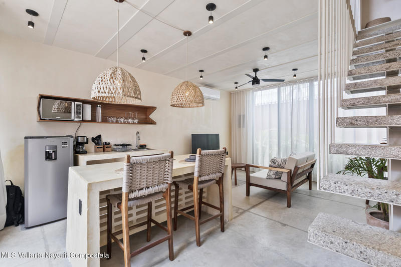 20251010180524412378000000 o