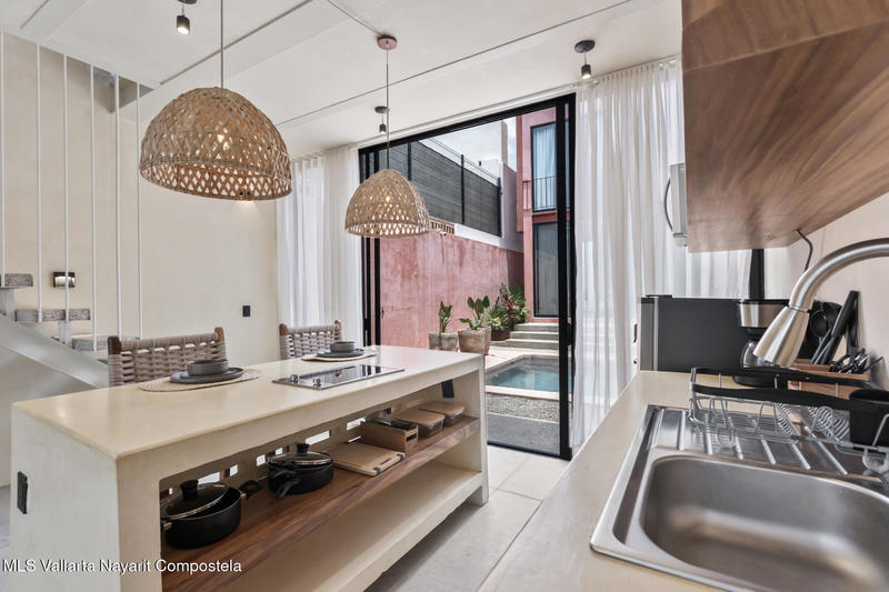 20251010180528206455000000 o