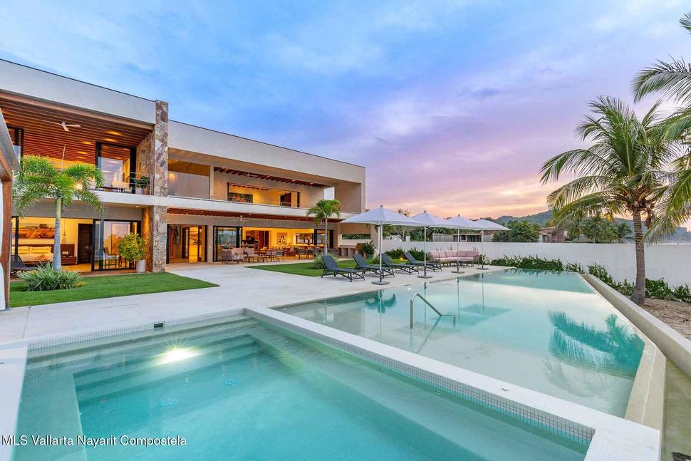 20251215203312483857000000 o