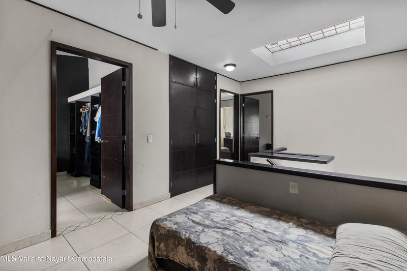 20251021163253383045000000 o