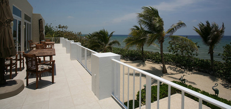 Villa Caymanas Villa Rental