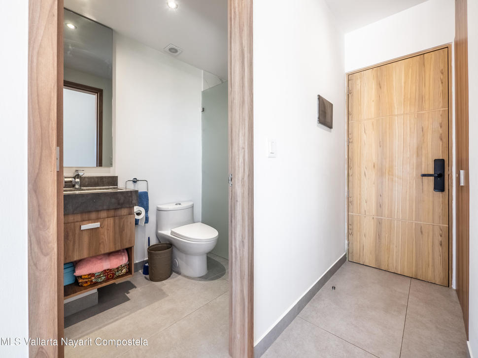 20251218212818094879000000 o