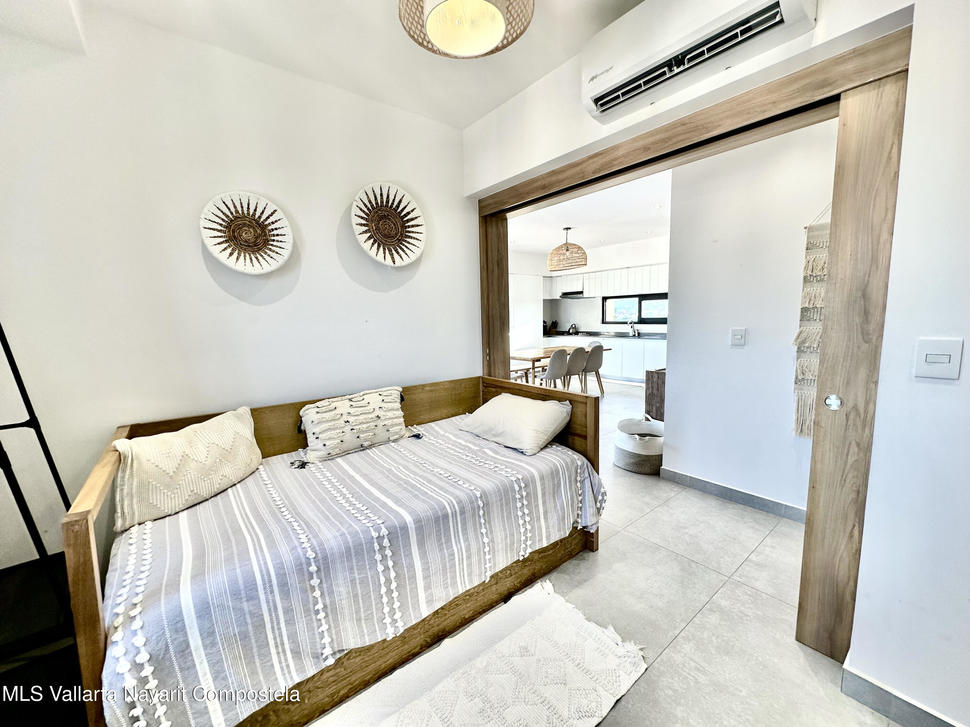 20251219203444121305000000 o