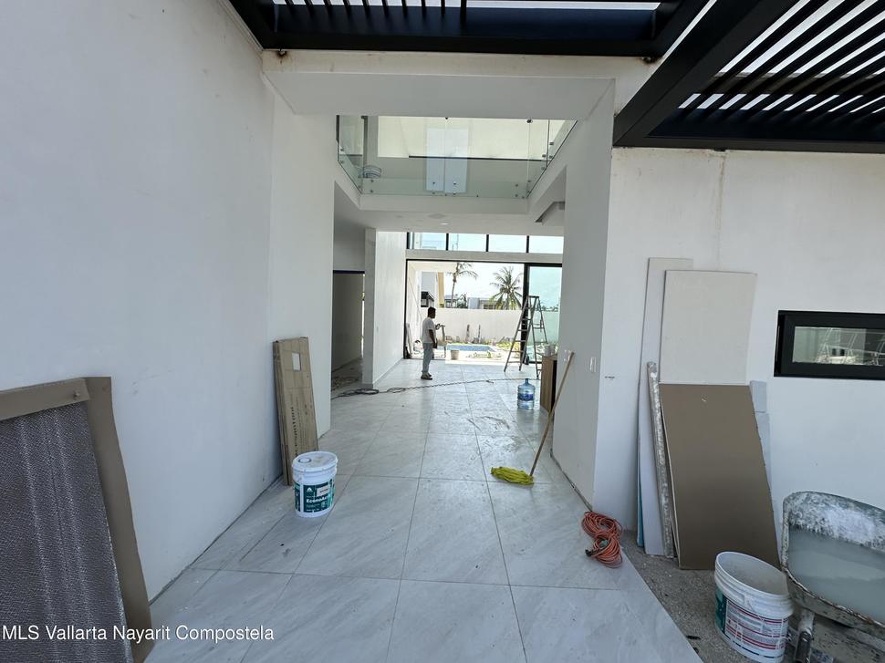 20251023202034400736000000 o