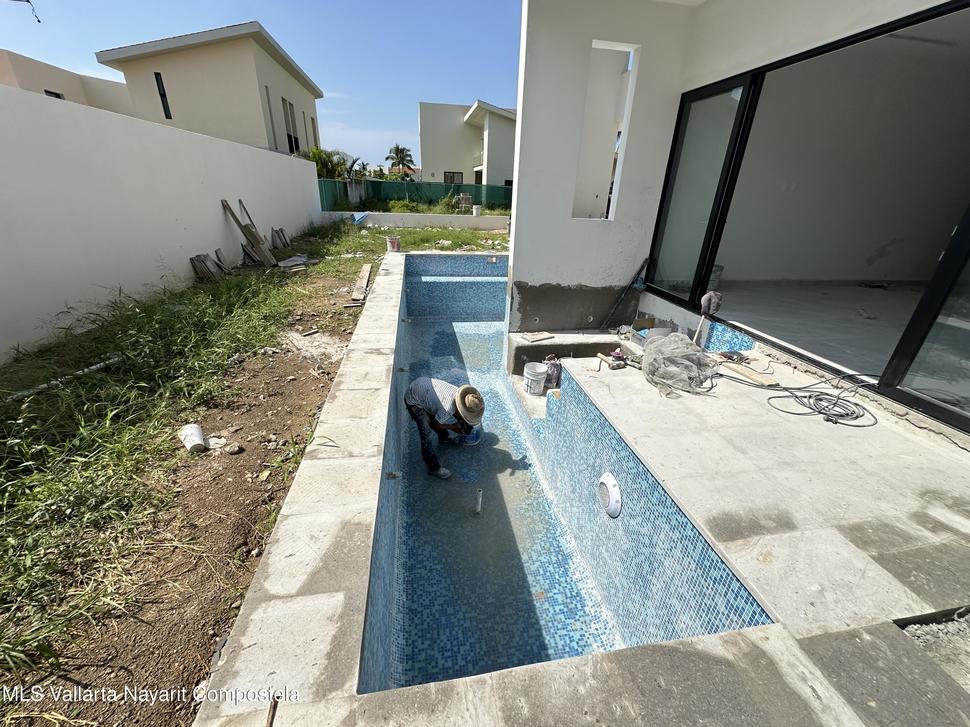 20251023202040313333000000 o