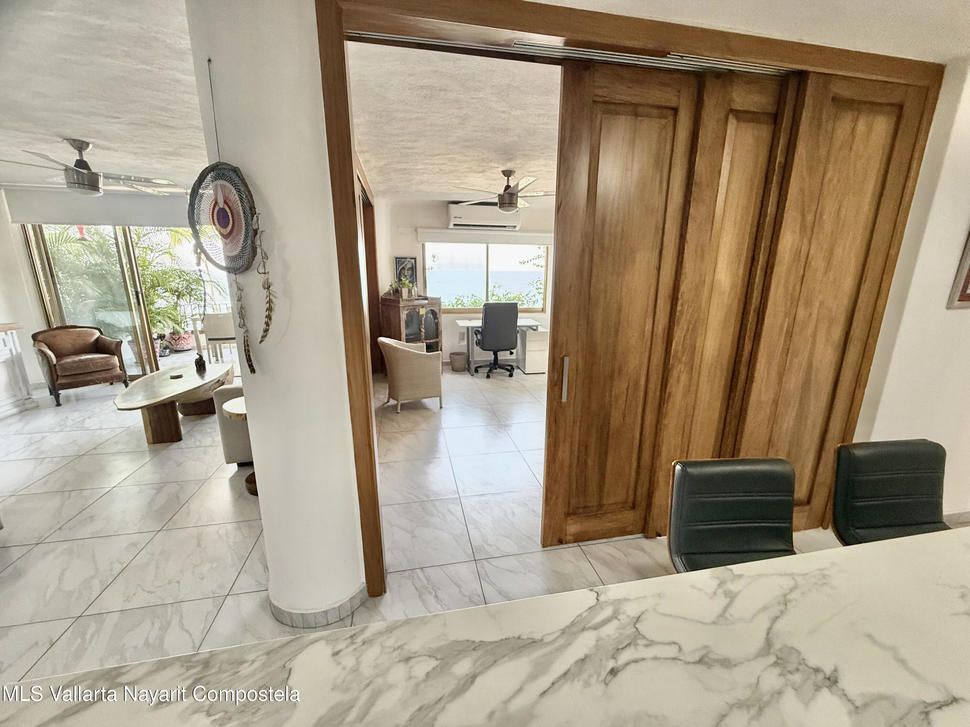 20251204182158594628000000 o