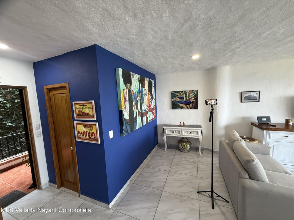 20251204182255939298000000 o