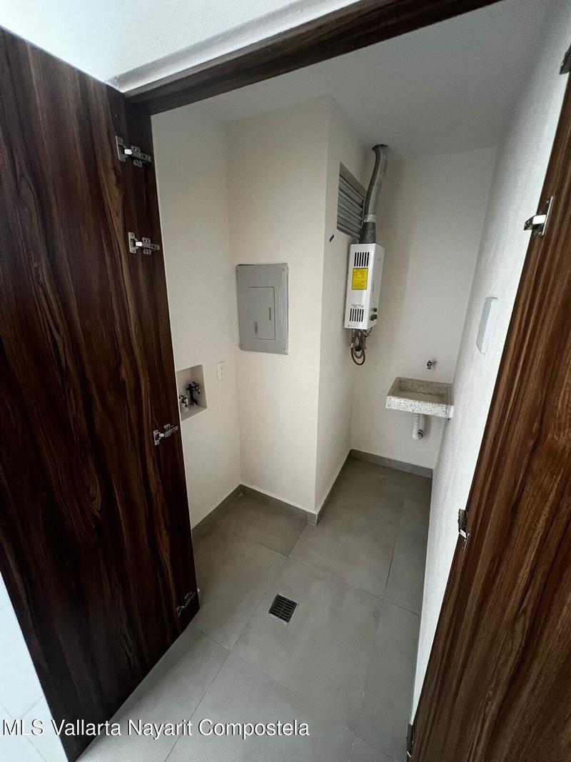 20250805231842870154000000 o