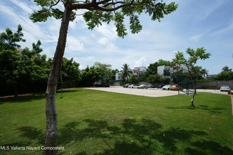 20250820190927694868000000 o