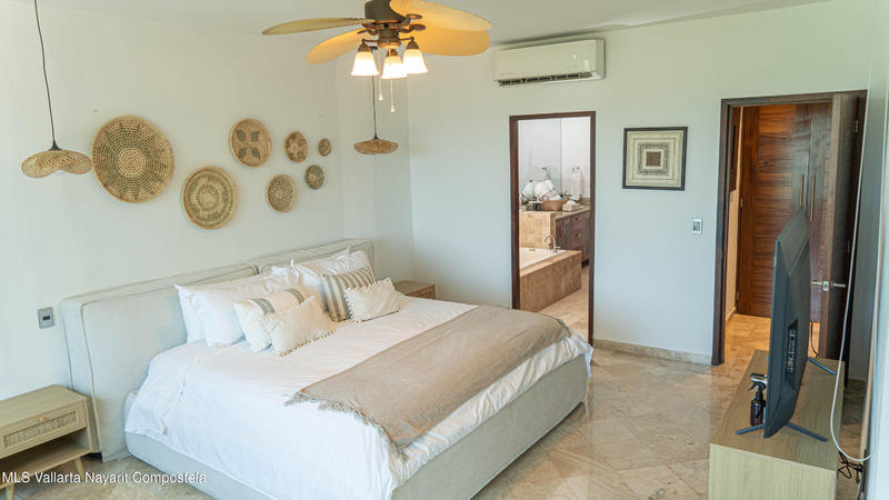 20250911210257305560000000 o