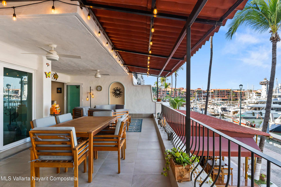 20251218221701930025000000 o