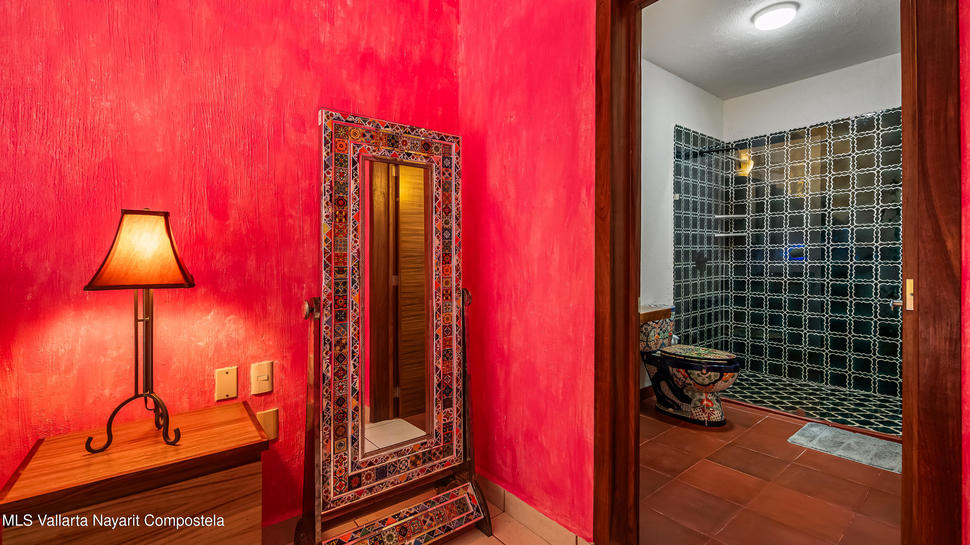 20251204230432822777000000 o