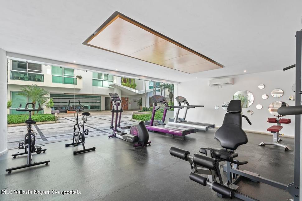 20251002144023510944000000 o