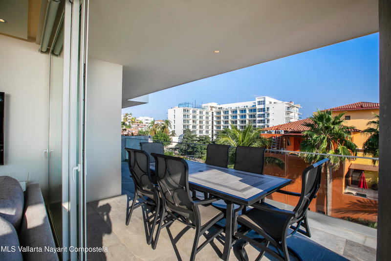 20251202221029260236000000 o