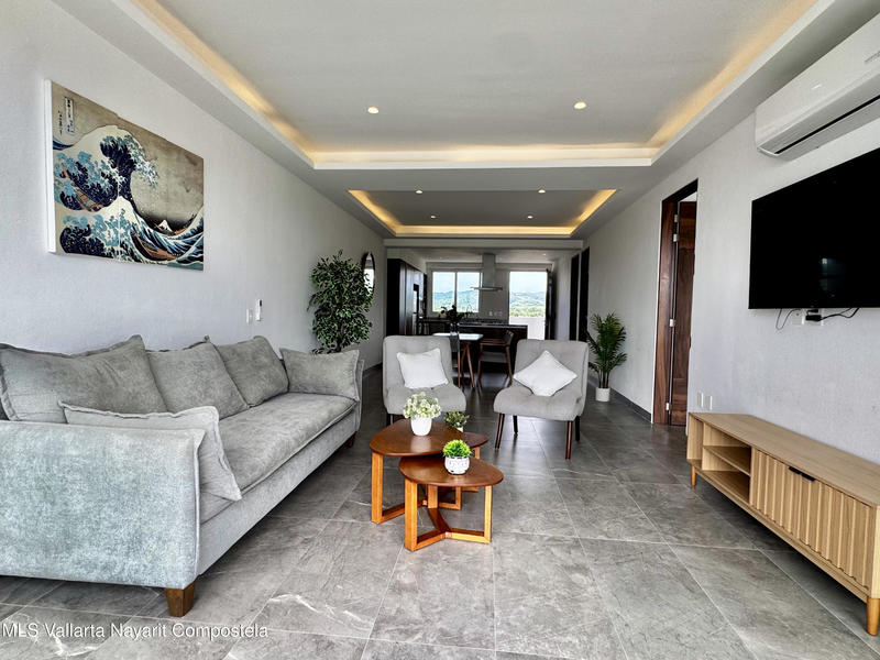 20250812230017415478000000 o