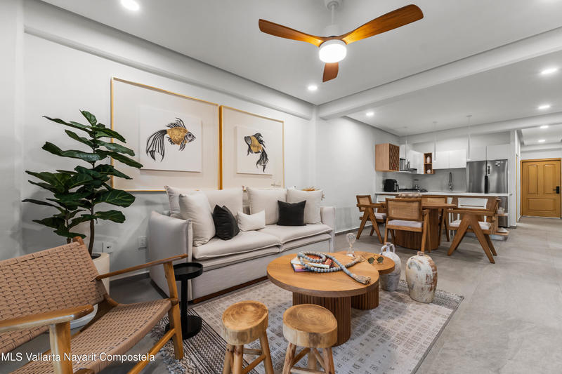 20251008231320102973000000 o