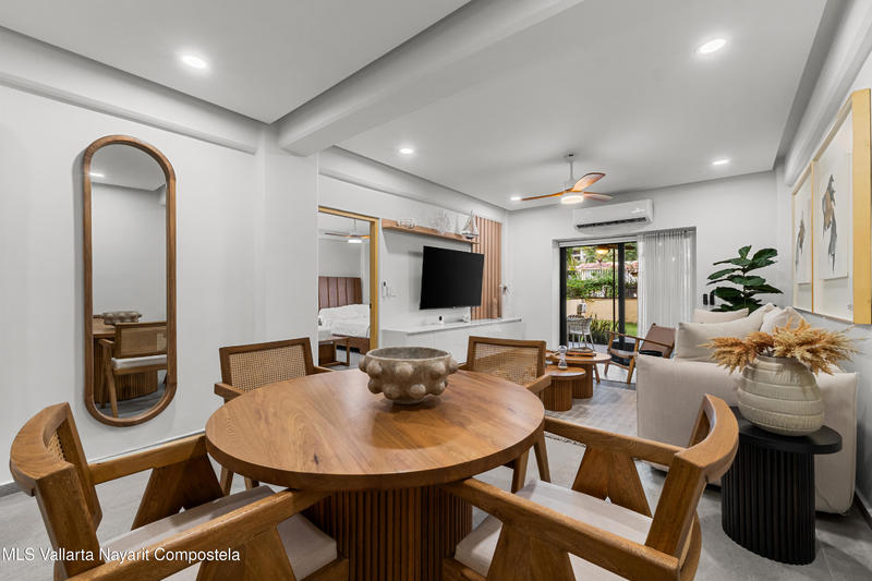 20251008231635593797000000 o