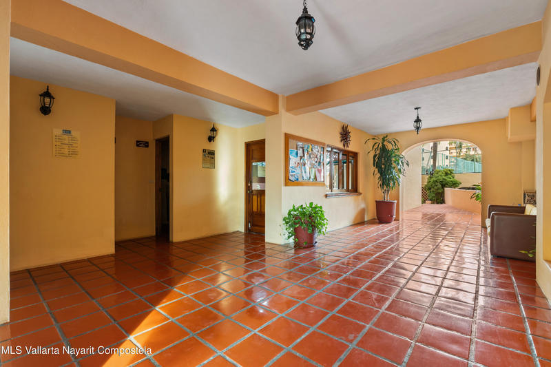 20251008232445146849000000 o