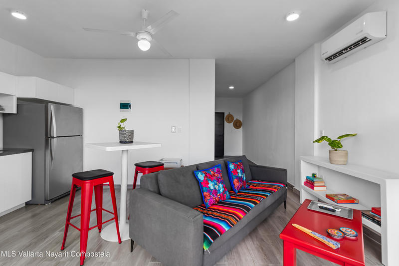 20251015212018521537000000 o