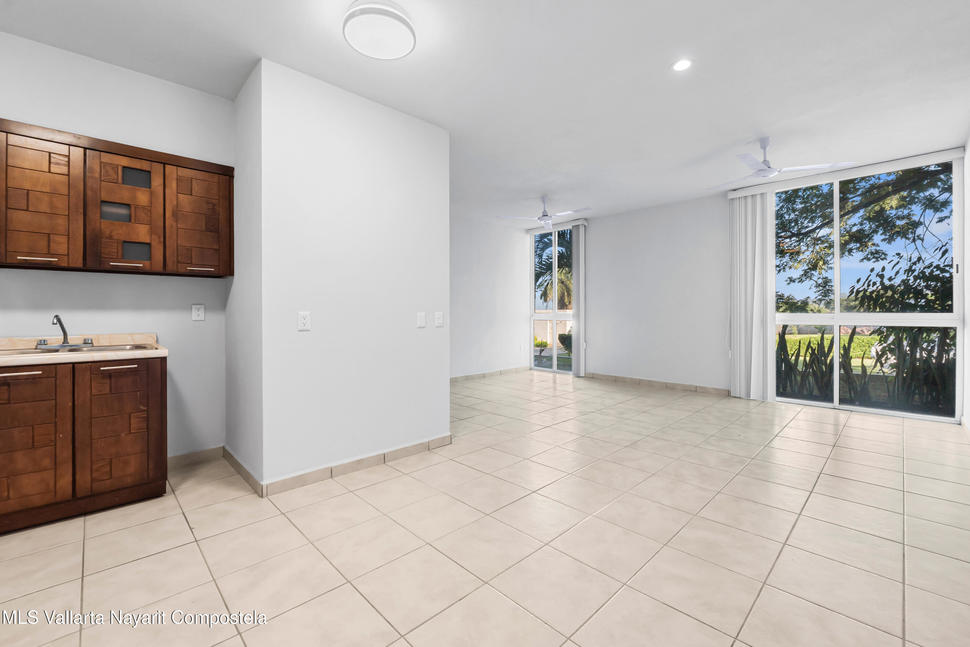 20251222180845564048000000 o