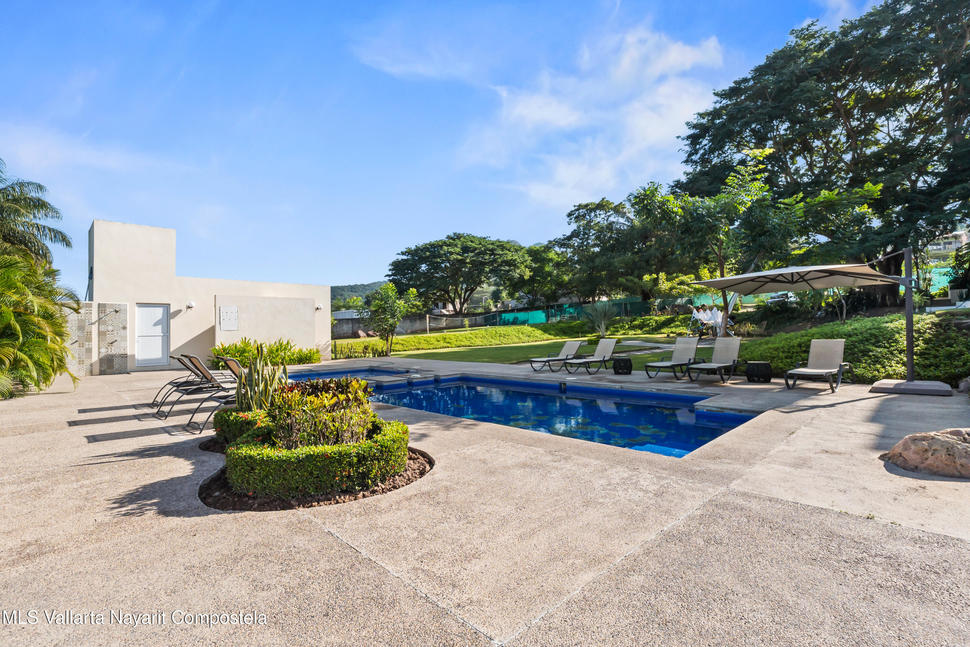 20251222180846162187000000 o